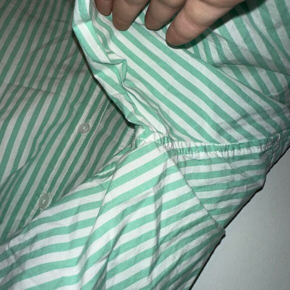 American Eagle Green White Stripe Button Down Cropped Blouse Small NWOT - Picture 4 of 11